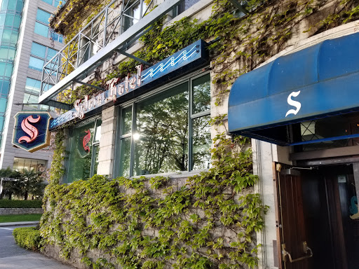 Sylvia's Restaurant and Lounge, Sylvia Hotel