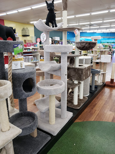 Pet Supply Store «Pet Supermarket», reviews and photos, 800 Sebring Square.., Sebring, FL 33870, USA