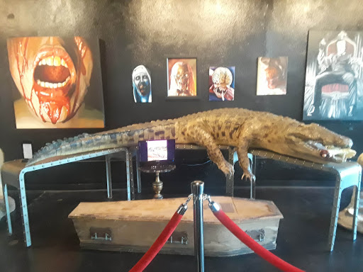 Tattoo Shop «The Rue Morgue Tattoo Gallery», reviews and photos, 198 W Jefferson St, Franklin, IN 46131, USA