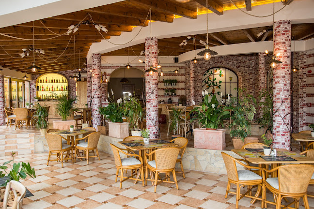 Platan Garden Restaurant & Rooms
