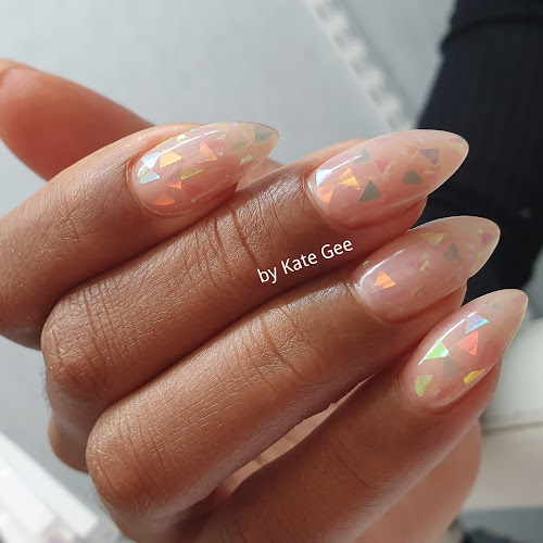 Comments and reviews of Nails by Kate GEE