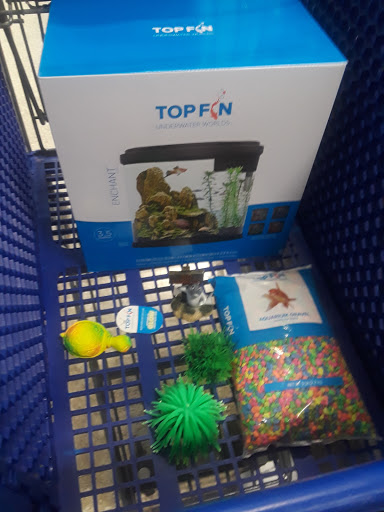 Pet Supply Store «PetSmart», reviews and photos, 114 Commerce Way, Woburn, MA 01801, USA