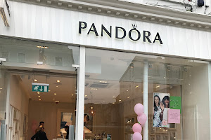 Pandora Patrick Street