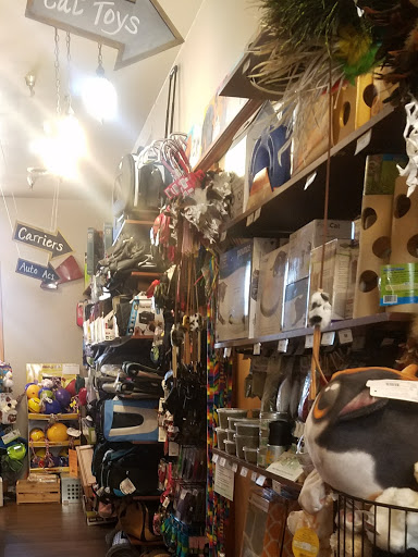 Pet Store «Firehouse Pet Shop & Grooming», reviews and photos, 17 S Wenatchee Ave, Wenatchee, WA 98801, USA