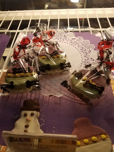 Pet Store «Three Dog Bakery», reviews and photos, 6323 Delmar Blvd, University City, MO 63130, USA