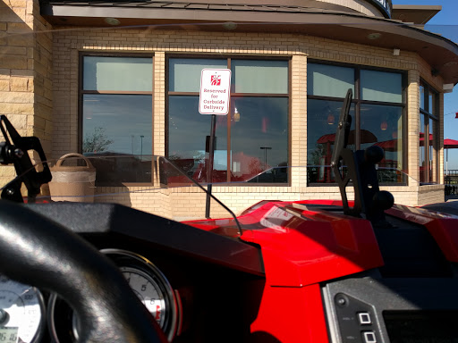 Fast Food Restaurant «Chick-fil-A», reviews and photos, 3200 E Broad St, Mansfield, TX 76063, USA