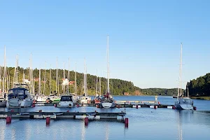 Valdemarsvik Hamn image