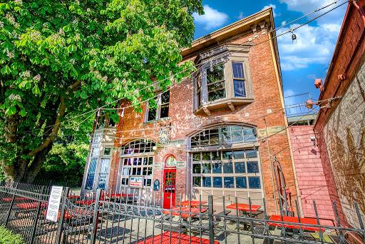 Real Estate Agency «Marguerite Giguere - The Skydiving Real Estate Agent», reviews and photos, 4701 S 19th St, Tacoma, WA 98405, USA