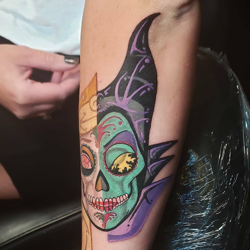 Explore marvin the martian tattoo ideas, creative tattoo ideas in Lagrangeville, available at Black Cherry Tattoo Studio NY