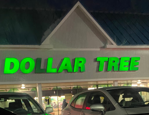 Dollar Store «Dollar Tree», reviews and photos, 6140 Rose Hill Dr, Alexandria, VA 22310, USA