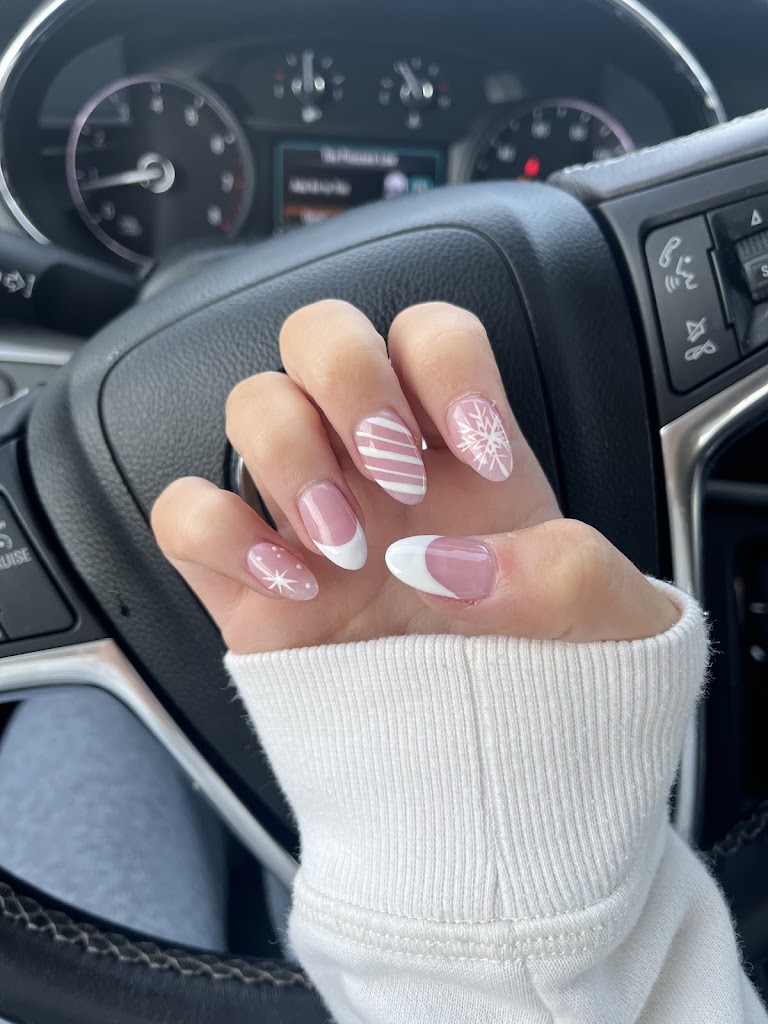 VIP Nails Too 07461