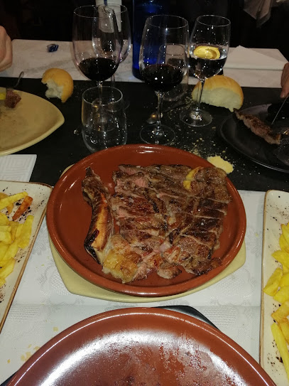 la Esquina - Av. Arturo Hernández, 11, 40470 Navas de Oro, Segovia, Spain