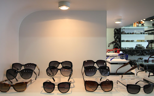 Optician «Milan Optique», reviews and photos, 608 W 48th St, Kansas City, MO 64112, USA