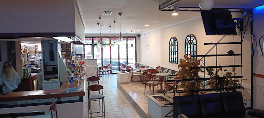 Cafe bar jardin - Rúa Luis González Taboada, 13, 36500 Lalín, Pontevedra, Spain