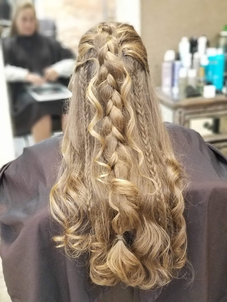 Southern Roots Salon 30577