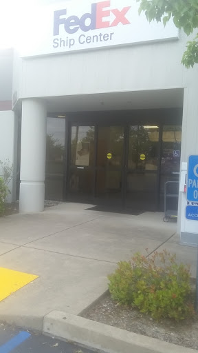 Shipping and Mailing Service «FedEx Ship Center», reviews and photos, 1500 Nichols Dr, Rocklin, CA 95765, USA