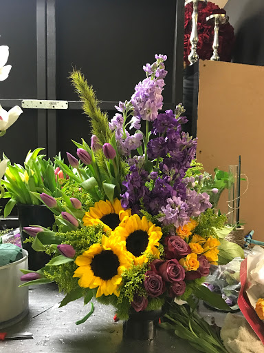 Florist «Flowers By Pouparina», reviews and photos, 1868 W Flagler St, Miami, FL 33135, USA