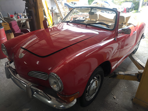 Auto Body Shop «MS Paint & Body Shop», reviews and photos, 3311 W Columbus Dr, Tampa, FL 33607, USA