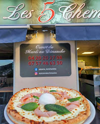 Pizza du Restaurant Les 5 Chemins Pizzeria Burger à Bastia - n°10