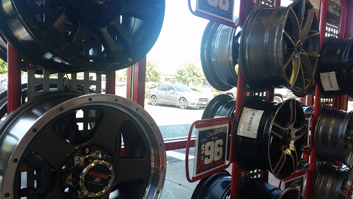 Tire Shop «Discount Tire Store - Bremerton, WA», reviews and photos, 5034 WA-303, Bremerton, WA 98311, USA