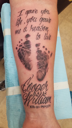 Tattoo Shop «Grapes Designs», reviews and photos, 103 S 3rd St, Scottsville, KY 42164, USA