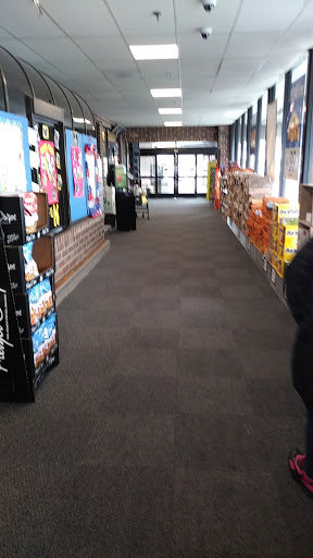 Grocery Store «Stop & Shop», reviews and photos, 1083 Inman Ave, Edison, NJ 08820, USA