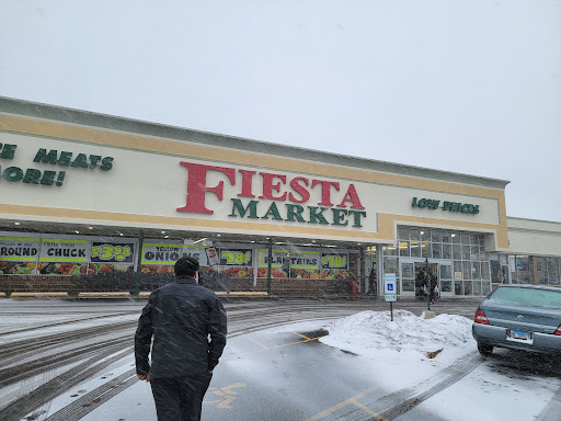 Grocery Store «Fiesta Market», reviews and photos, 160 N Bolingbrook Dr, Bolingbrook, IL 60440, USA