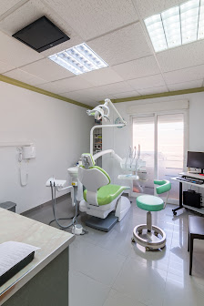 Nueva Clínica Dental Palma | Dentistas en Mallorca Carrer de Francesc Manuel de los Herreros, 14, 2.º, Levante, 07005 Palma, Balearic Islands, España