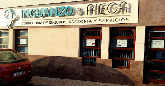 Inguanzo & Riega, seguros, gestoría y servicios C. Mata Linares, 14, Bajo, 39540 San Vicente de la Barquera, Cantabria, España
