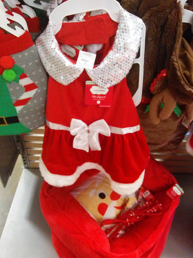 Pet Supply Store «PetSmart», reviews and photos, 573 N McKinley St, Corona, CA 92879, USA