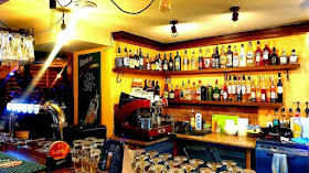 Alibi Bar & Cafe