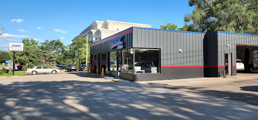 Auto Repair Shop «Dunrite Automotive Services», reviews and photos, 5125 Minnetonka Blvd, St Louis Park, MN 55416, USA