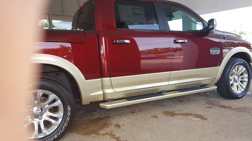 Auto Repair Shop «Dave Sinclair Chrysler Dodge Jeep Ram», reviews and photos, 2326 W Osage St, Pacific, MO 63069, USA