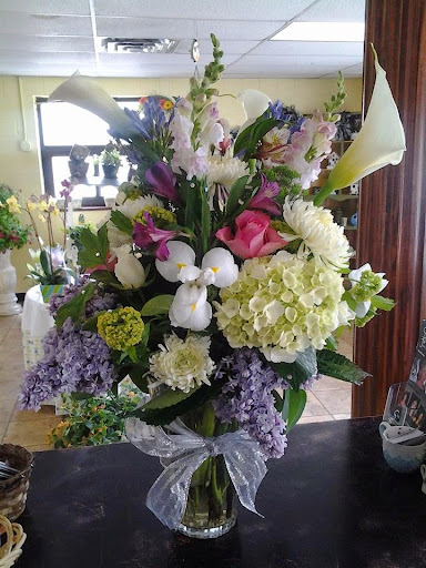 Florist «Forget-Me-Not Florist», reviews and photos, 1083 Park Ave, Cranston, RI 02910, USA