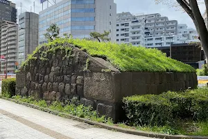 Ruins of Takanawa Ōkido Gate image