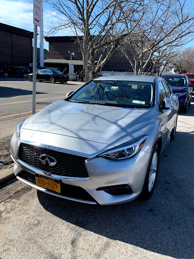 Used Car Dealer «Hertz Car Sales Rockville Centre», reviews and photos, 1297 Woodfield Rd, Rockville Centre, NY 11570, USA