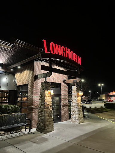LongHorn Steakhouse - Steakhouse in Wilmington, North Carolina