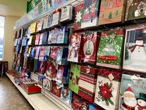 Dollar Store «Dollar Tree», reviews and photos, 1175 N Colony Rd, Wallingford, CT 06492, USA