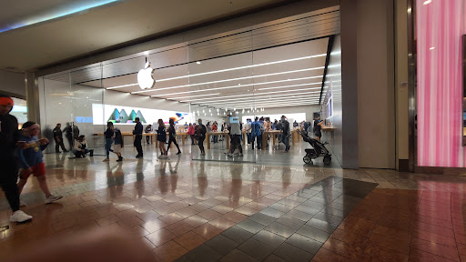 Shopping Mall «Westfield Oakridge», reviews and photos, 925 Blossom Hill Road, San Jose, CA 95123, USA