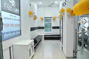 Smiles & Roots Advanced Multispeciality Dental Clinic image
