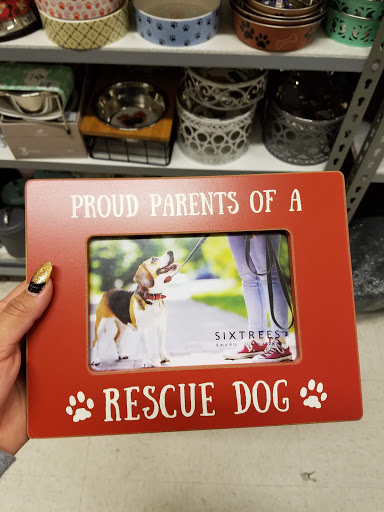 Home Goods Store «Tuesday Morning», reviews and photos, 2550 Fair Oaks Blvd, Sacramento, CA 95825, USA