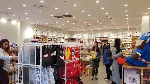 Clothing Store «Forever 21», reviews and photos, 757 Spectrum Center Dr, Irvine, CA 92618, USA