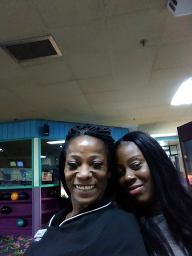 Bowling Alley «Cherry Hill Lanes», reviews and photos, 300 Inkster Rd, Dearborn Heights, MI 48127, USA