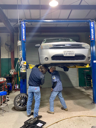 Auto Repair Shop «Thousand Oaks Automotive», reviews and photos, 2555 Thousand Oaks, San Antonio, TX 78232, USA