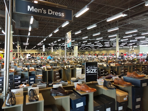 Shoe Store «DSW Designer Shoe Warehouse», reviews and photos, 1 Worcester Rd, Framingham, MA 01701, USA
