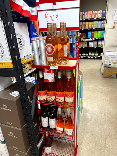 Liquor Store «One Stop Spirit Shop», reviews and photos, 339 New London Turnpike, Glastonbury, CT 06033, USA