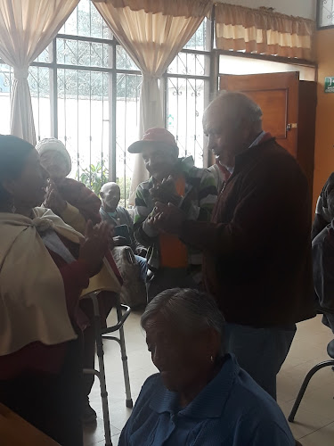 Opiniones de CRUZ ROJA DE OTAVALO en Otavalo - Médico