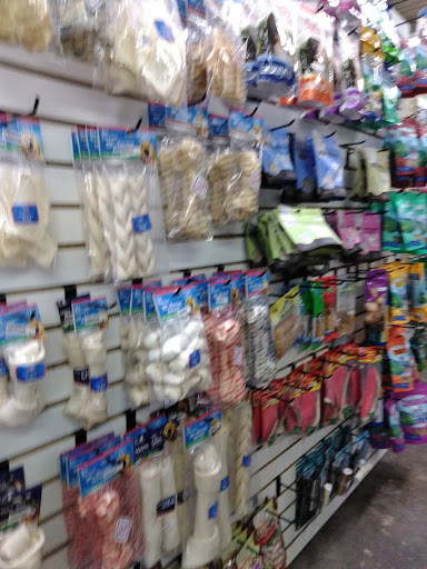 Pet Supply Store «Buckles Feed Depot & Pet Supply», reviews and photos, 220 S 4th St, Lafayette, IN 47901, USA