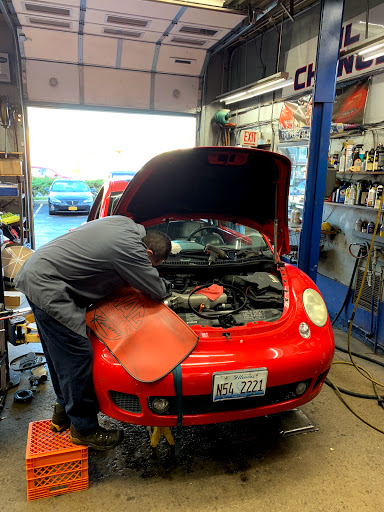 Auto Repair Shop «Golf Crawford Auto Service», reviews and photos, 9555 Crawford Ave, Evanston, IL 60203, USA