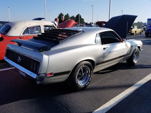 Used Car Dealer «Voss Used Cars», reviews and photos, 99 Loop Rd, Dayton, OH 45459, USA